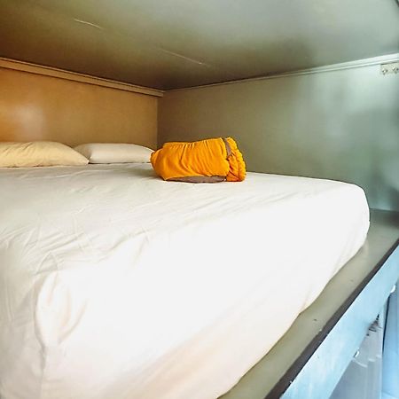 Arch Dormitorio Cenang Пантай-Ченанг Екстер'єр фото